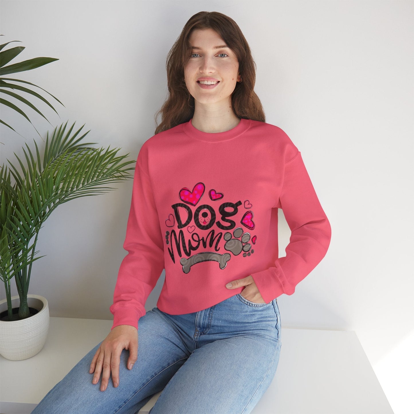 Dog Mom Love Crewneck Sweatshirt - Cozy Gift for Pet Owners