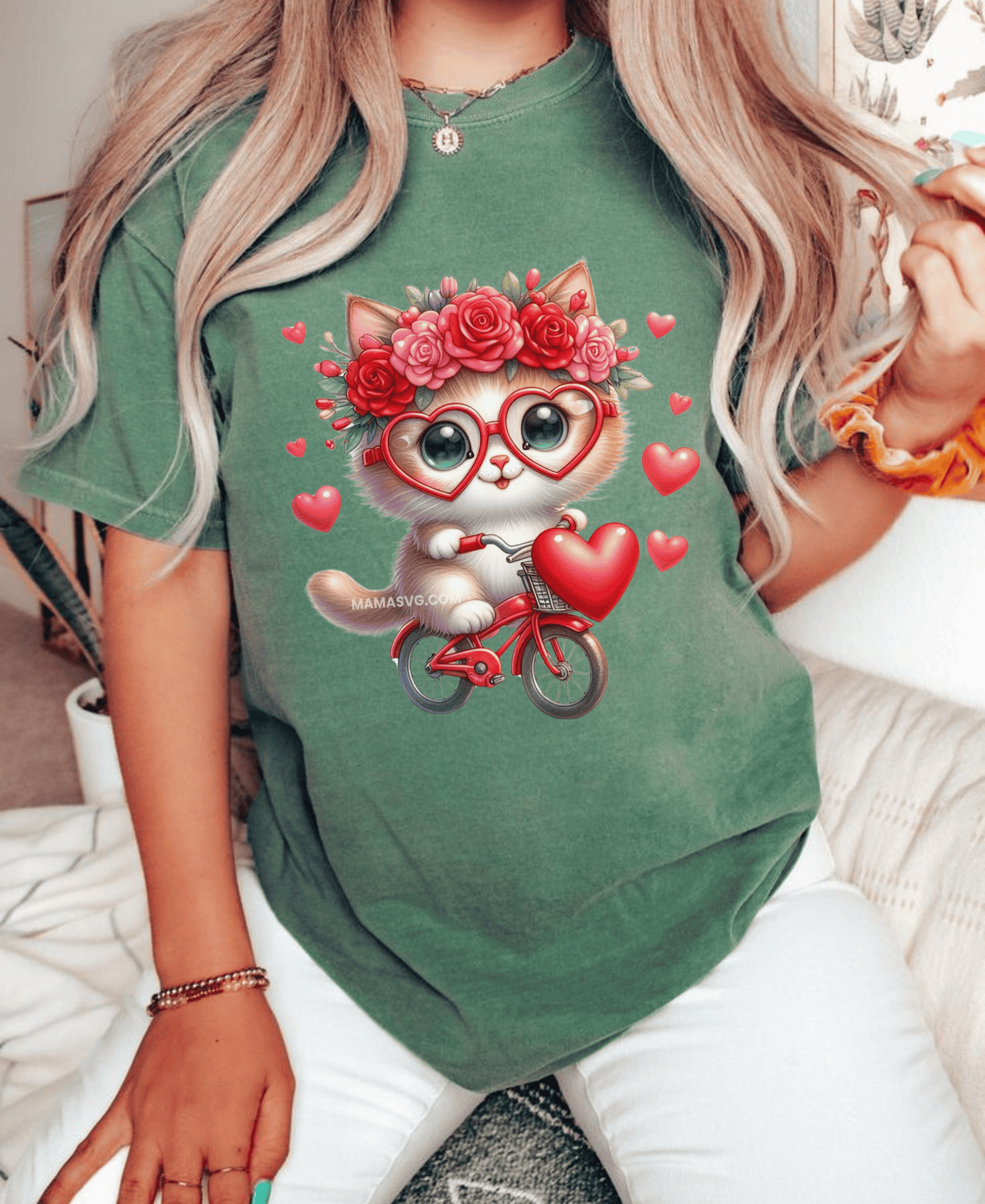 Biker Cat Cycling Hearts T-Shirt – Cute Valentines Cat Lover Gift